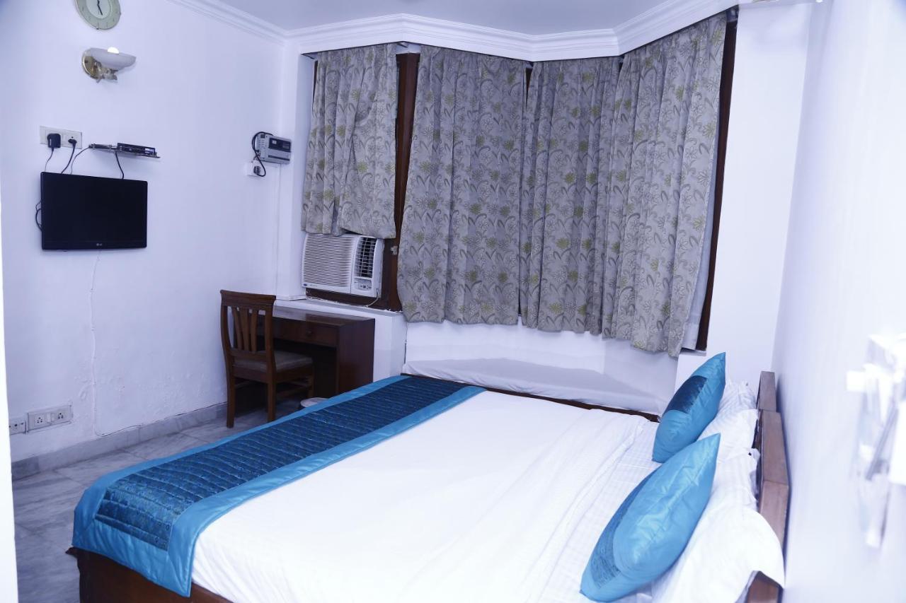 Batra Holiday Home - Couple Friendly Stays Delhi  Bagian luar foto